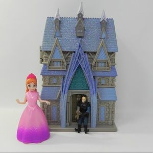 Disney Frozen Castle Play Set Anna MagiClip Dress